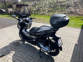 Honda Forza 350 černá - 5