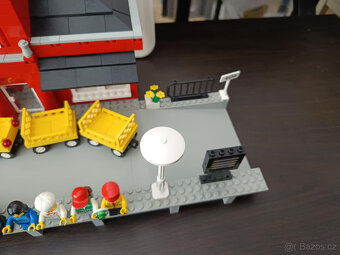 LEGO Train 9V Train Station +návod - 5