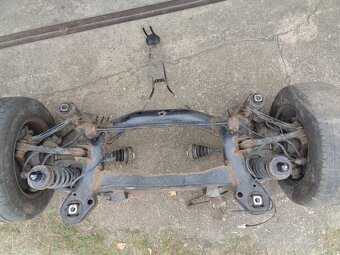 BMW 1 E87 118D 105kW automat - náhradní díly - 5