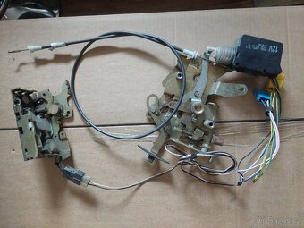 W638 VITO:Blinkry/Stínítka/Zámky/Svazky dveř/Lampy - 5