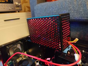 Prodám Sapphire hd 6670 1gb ddr5 - 5