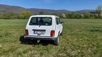 Lada Niva 1.7 s pohonem 4x4 z roku 2012 - 5