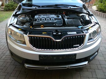 ŠKODA OCTAVIA SCOUT 2.0 TDI 110KW 4x4 NAV ALU TAŽNÉ SERVISKA - 5