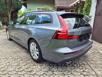 Volvo V60 D4 Momentum 2.0D 140KW AT•2020•Webasto•ACC•Kessy - 5