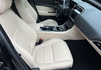 Prodám Jaguar XE 2,0 D 120kw r.v 2017 - 5