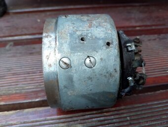 Dynamo na moto Jawa Pérák - 5