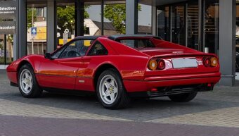 Ferrari 328 GTS - 5