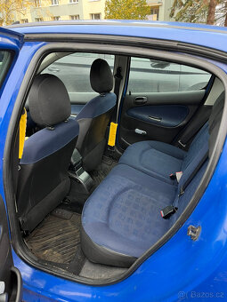Peugeot 206, 1.1 benzín, r. 2001, pojízdný, bez STK - 5