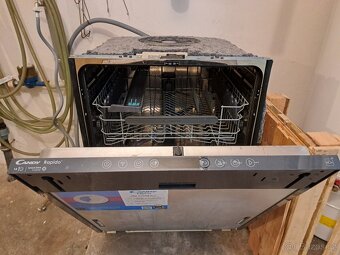 Myčka nádobí 60cm Candy RapidÓ CS 4C4F0A - 5