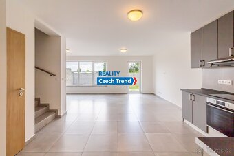Pronájem novostavby rodinného domu č. 36, 128 m2 s garáží v - 5