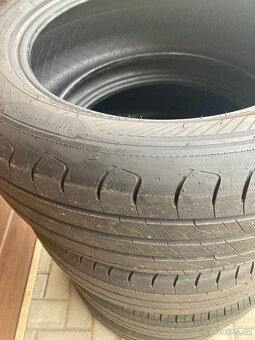 Pneumatiky GOODYEAR 235/55 R18 EFFICIENT GRIP 2 SUV 100 V - 5