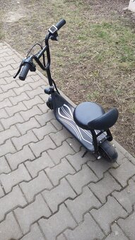 dětskou elektrokoloběžku 250 V. - 5
