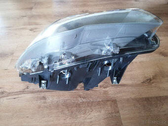 BMW F10 F11 pravý xenon 63117203246 bez AHL - 5