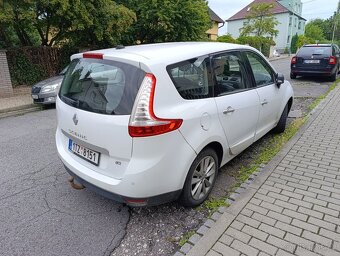 Renault grand Scénic - 5