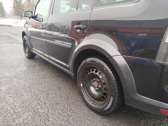 VW Touran CROSS - 5