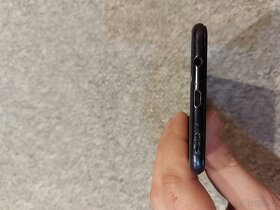 Samsung Galaxy A7 pěkný stav + kryt - 5