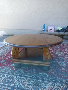 Rustikální dubový stolek se spodní deskou - kulatý . - 5