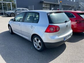Volkswagen Golf 2.0TDI 103kW - 5