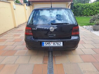 Volkswagen Golf IV 1.6 - 5