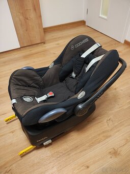 Maxi-Cosi Pebble 0-15 měsíců + základna - 5