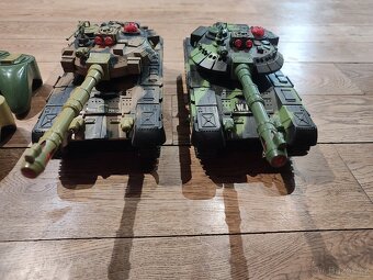 RC soubojové tanky set - 5
