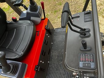 Půjčení/Pronájem pásového minibagru 1.2T Yanmar - 5