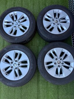 Škoda Octavia 4 - 205/60 R16 LETNÍ SADA - 5