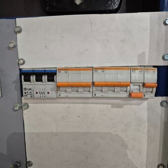 prodám stavební rozvaděč -C- - 5