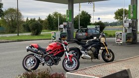 Ducati Monster 1100 - 5