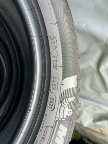 215/55/17 94V letní pneu Michelin R17 - 5