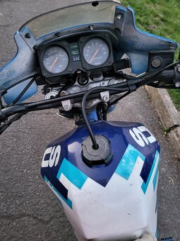 SUZUKI DR 650 - 5