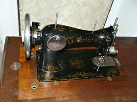 Šicí stroj historický SINGER v.č. 413990,  rok výroby: 1870 - 5