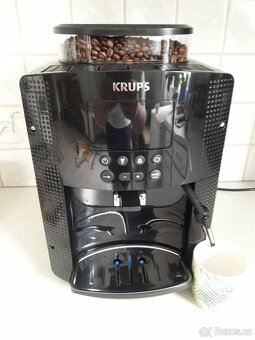 Kávovar KRUPS Espresseria Auto Pisa Black EA815070 - 5