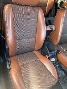 kia sportage sedadla - interier - 5