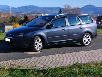 Ford Focus mk2 1.6 74 kW combi - 5