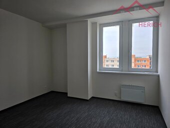 Pronájem bytu 2+kk, rekonstrukce, 50 m2, Žižkovo náměstí - A - 5