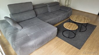 Sedací souprava s kobercem a stolkem - 5