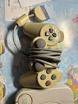 Playstation 1 + ovladače - 5