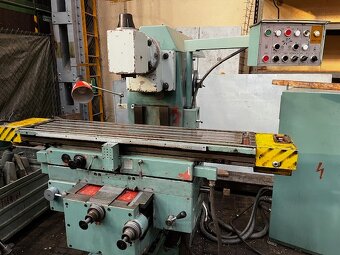 Univerzální konzolová frézka FU20 - 5