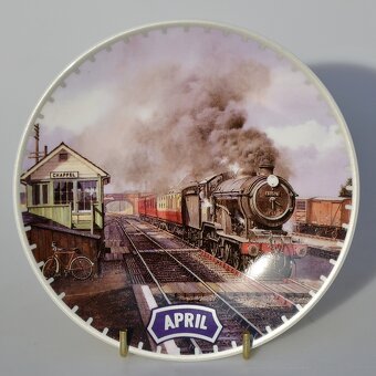 Vlaky 12 měsíců v roce -12 ks porcelánové talíře - 5