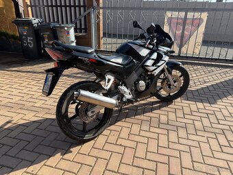 Honda CBR 125R - 5