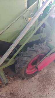 nesený sazeč brambor s přihnojováním - 5