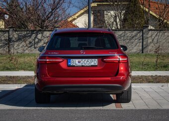 Mercedes-Benz E trieda Kombi 220 d 4MATIC A/T - 5