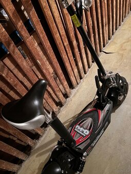 Elektrická koloběžka Nitro Scooters - 5