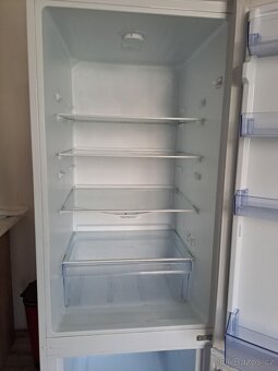 Lednice s mrazákem beko - 5