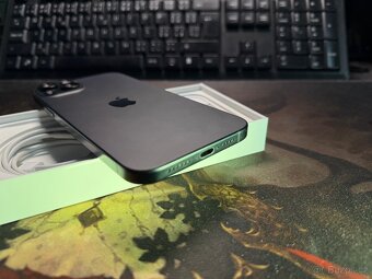 iPhone 15 plus 256GB černý - 5