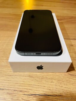 IPhone 15 pro 128 GB - 5