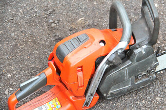 Profesionální motorová pila Husqvarna 550 XP - 5