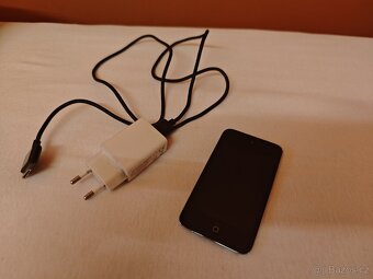 ipod touch 4.generace 8GB A1367 - 5