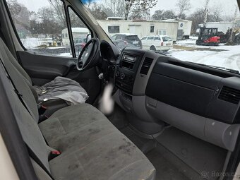 VALNÍKOVÝ VOLKSWAGEN CRAFTER DOUBLE KABINA r.2007 - 5